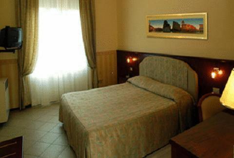 Hotel Olimpic Καστέλ Ματζιόρε Εξωτερικό φωτογραφία