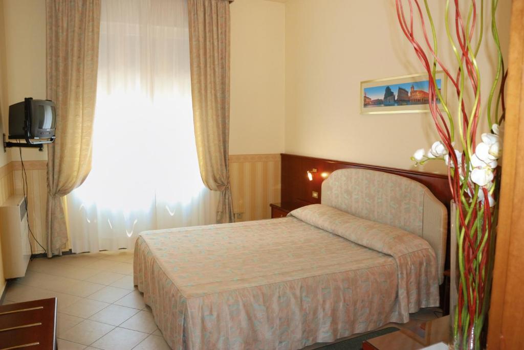 Hotel Olimpic Καστέλ Ματζιόρε Εξωτερικό φωτογραφία